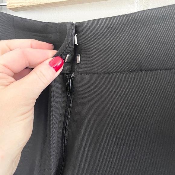 Club Monaco Dress Culotte Trouser pants Crop Bermuda Wide leg Darted Black 00 - Picture 3 of 15